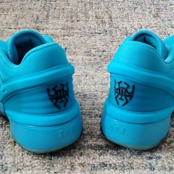 Brand new Adidas D.O.N. #2 x Crayola signature collaboration Signal Cyan Blue
